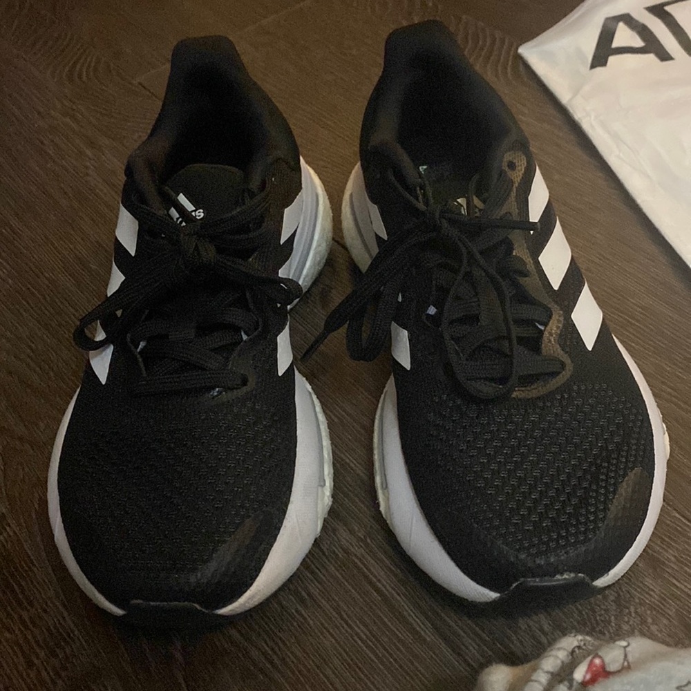 Adidas solarglide size 5